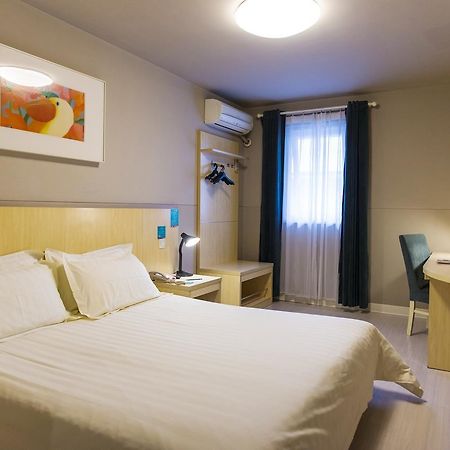 Jinjiang Inn Select Jiaxing Wanda Plaza Exterior photo
