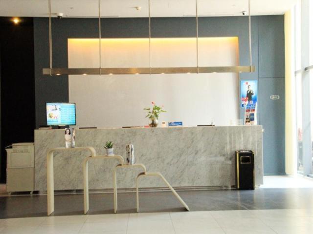 Jinjiang Inn Select Jiaxing Wanda Plaza Exterior photo