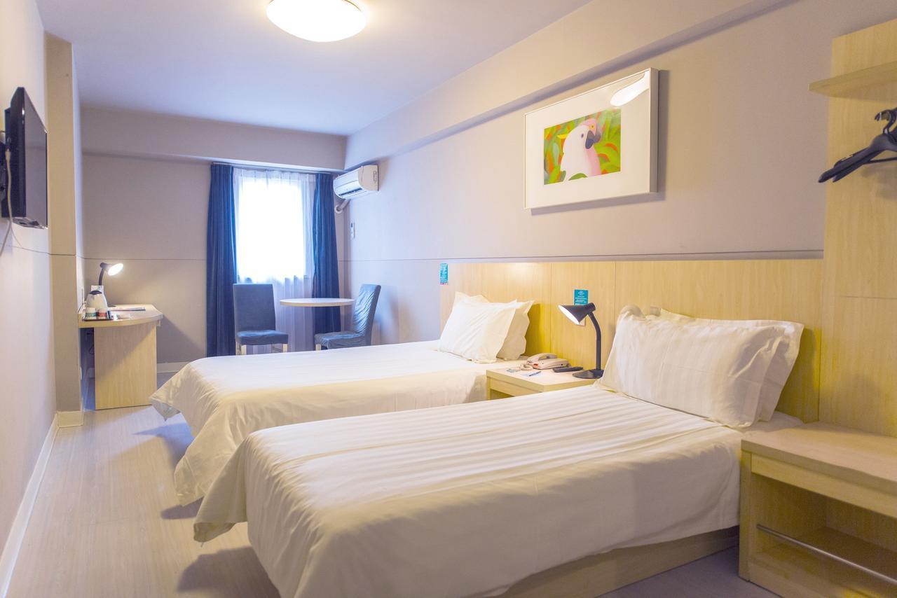 Jinjiang Inn Select Jiaxing Wanda Plaza Exterior photo