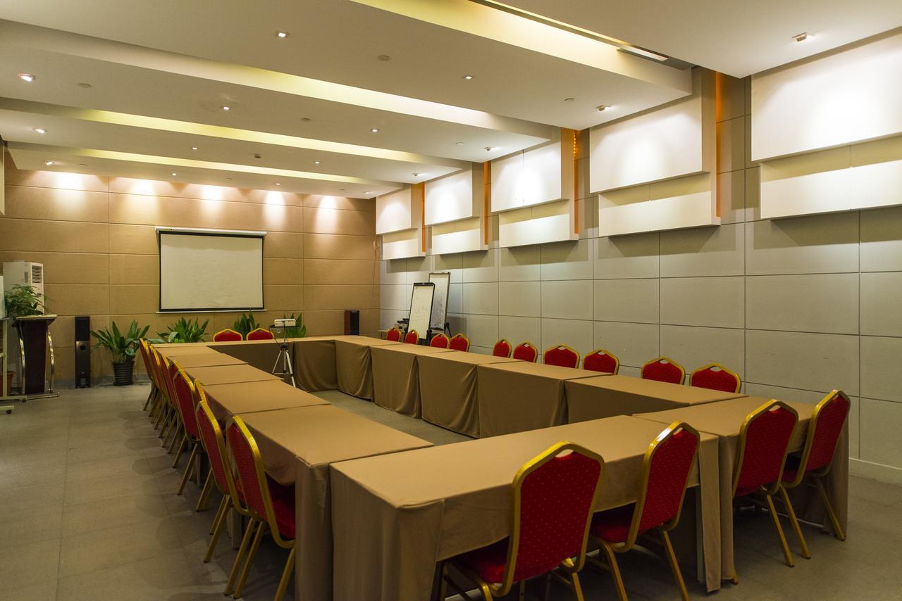 Jinjiang Inn Select Jiaxing Wanda Plaza Exterior photo