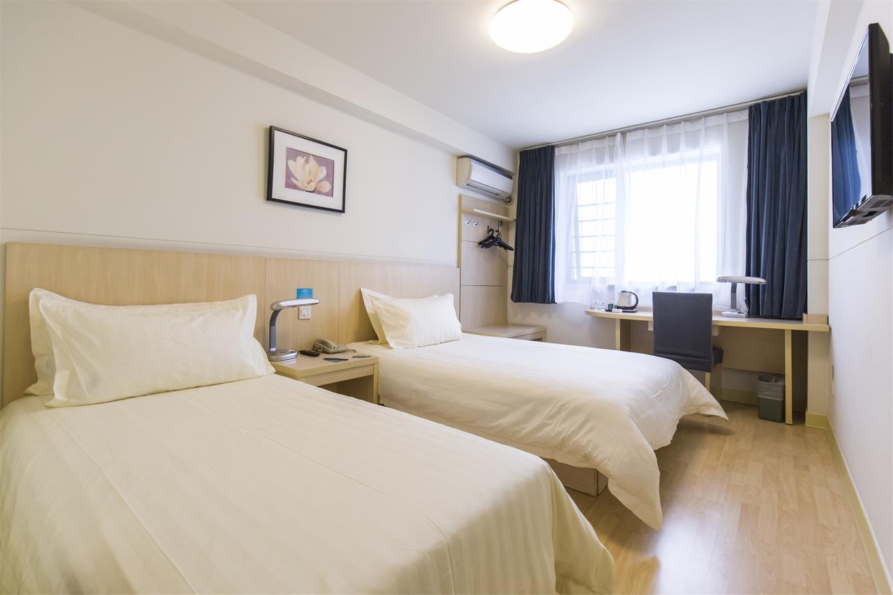 Jinjiang Inn Select Jiaxing Wanda Plaza Exterior photo